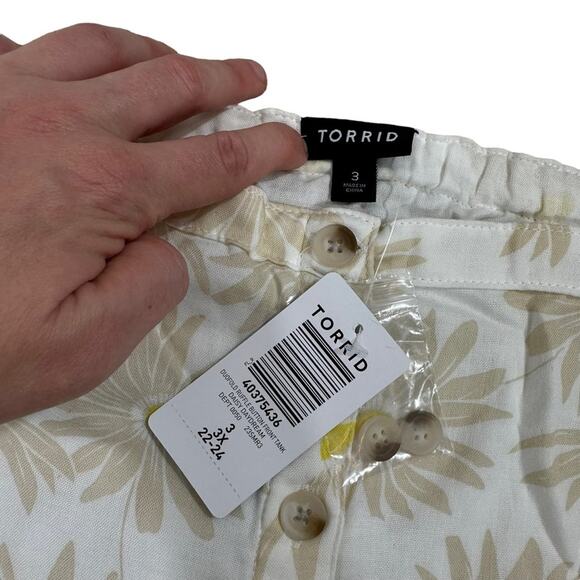NEW Torrid Double Gauze Floral Ruffle Button Front Top Size 3X - Picture 6 of 10